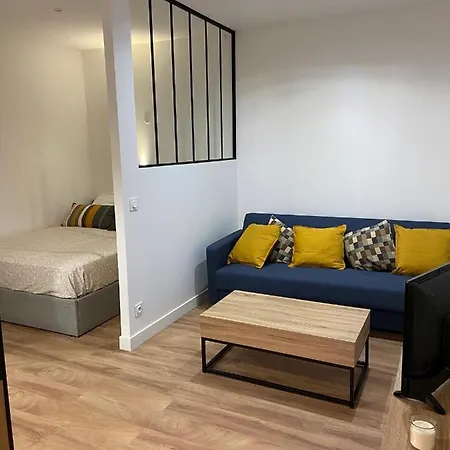 Charming In Montmartre شقة باريس